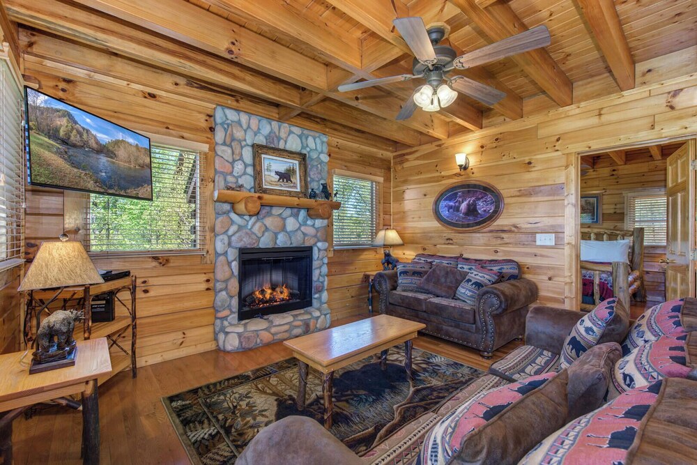 A Smoky Mountain Hide-a-way