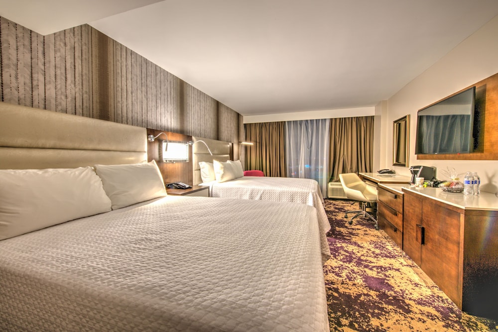 Grand Tuscany Hotel