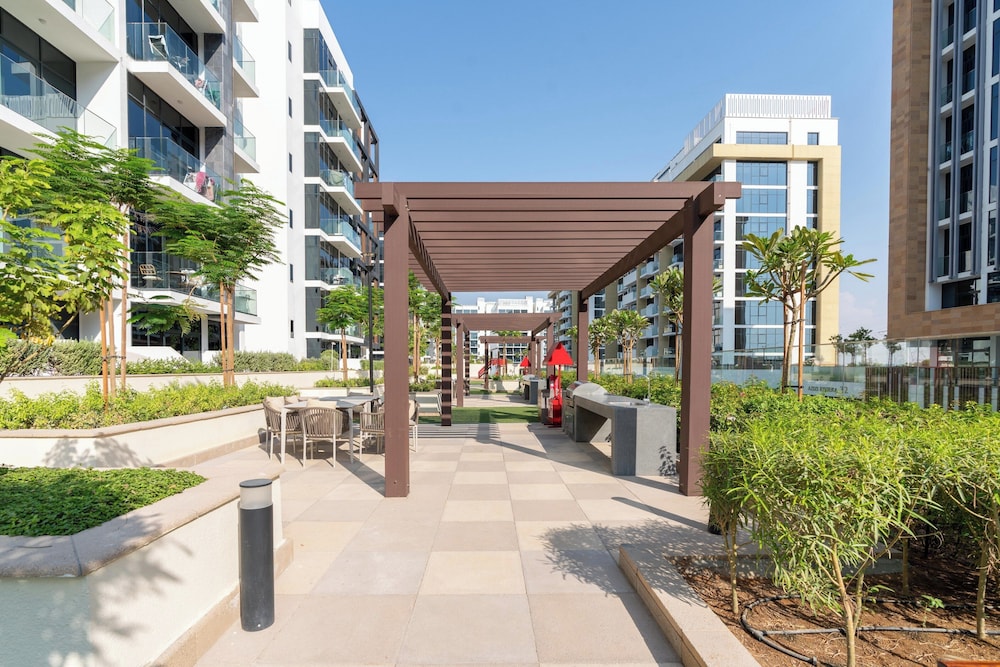 GLOBALSTAY. Azizi Riviera 34