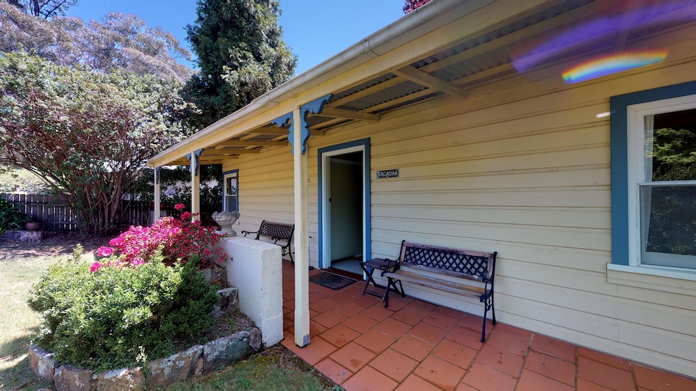 Hotel Arcadia Cottage - Image 1