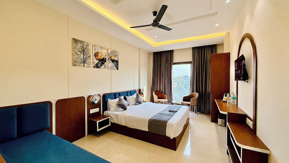 Hotel Mantri Ji