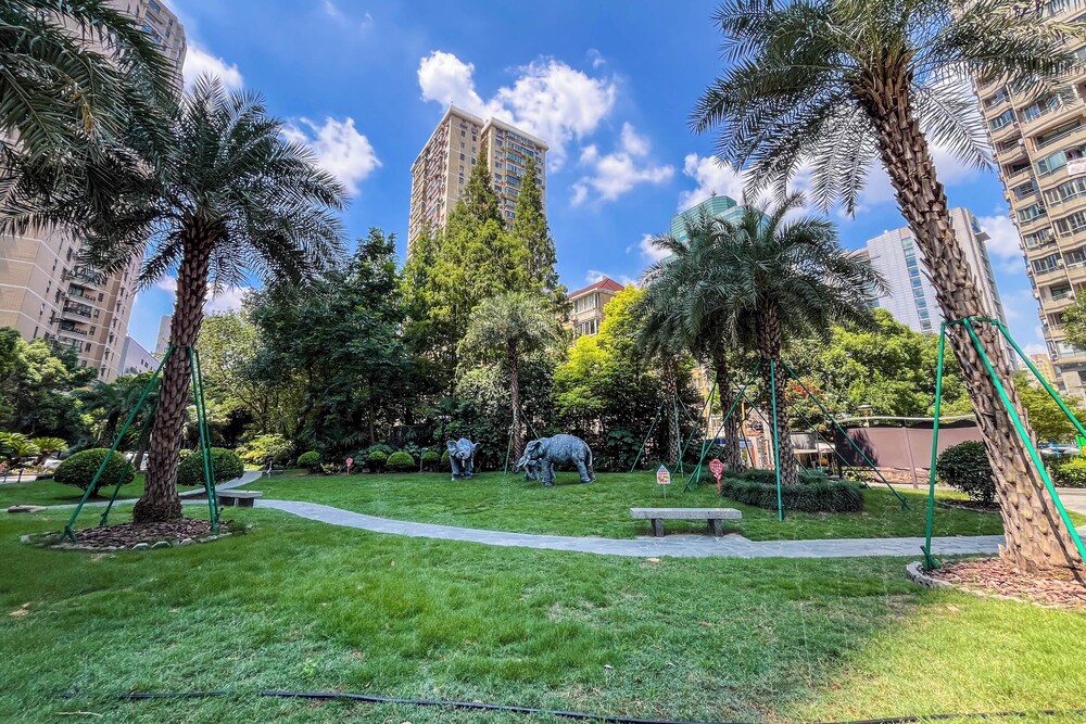 Tyms Modern 3BR 2BA Apt Near Metro
