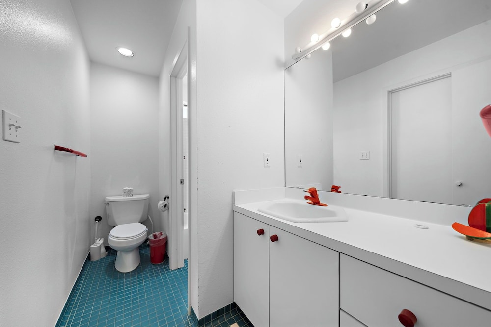 Pirates Beach Retreat by Ryson Vacation Rentals