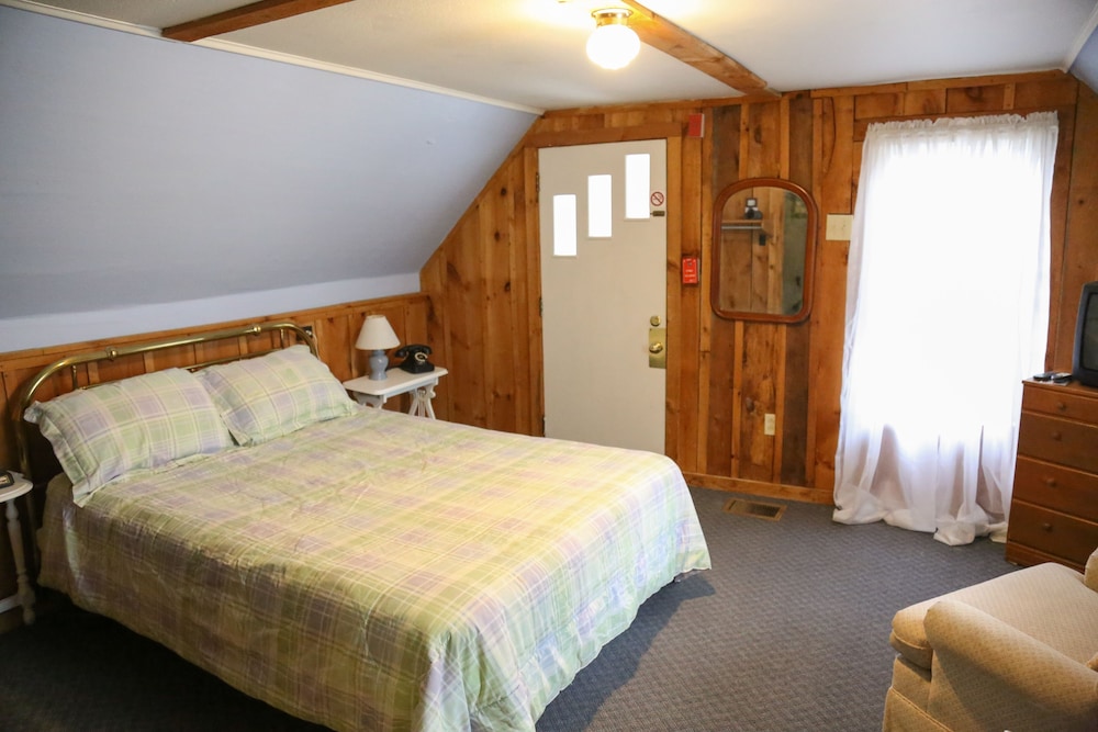 Plymouth Vacations - Salt Ash Inn - Property Image 25