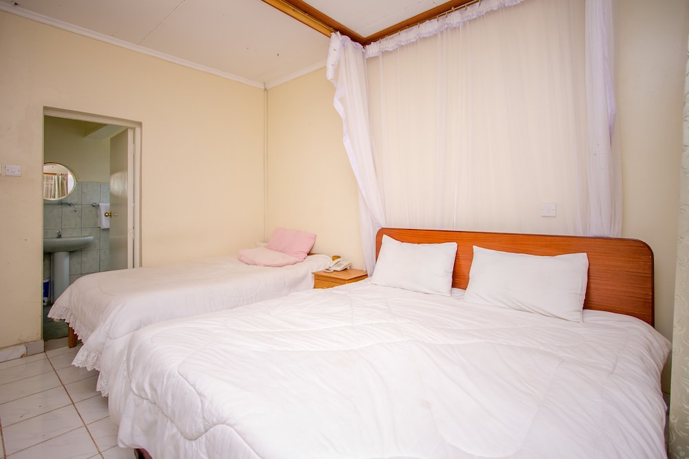 Ivys Inn Guest House