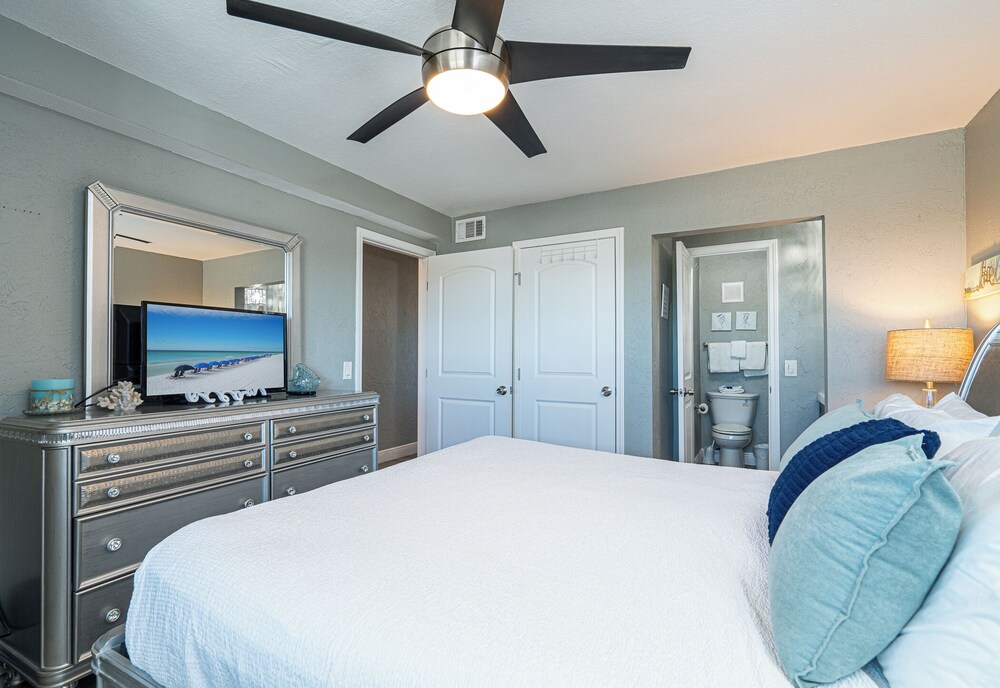 Mariners Retreat High Rise Beach Living in Pcb! view 5