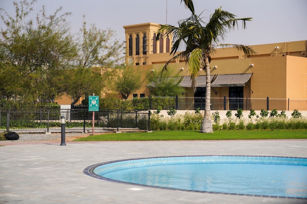 Stunning Sea View Apt. With Balcony - RAK