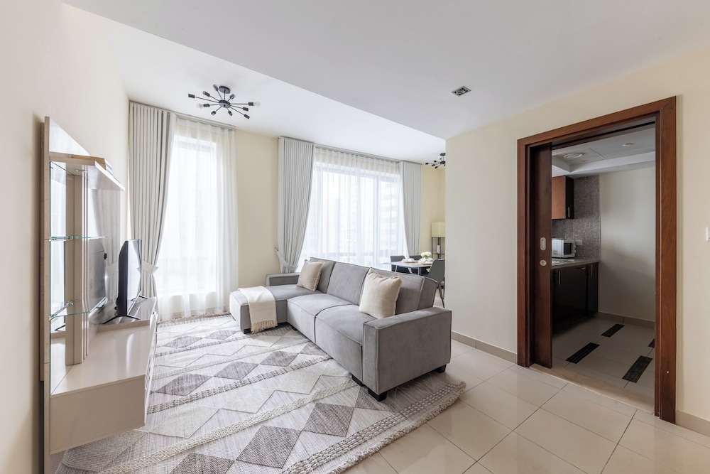 Bright & Cozy Apartment in Dubai Marina