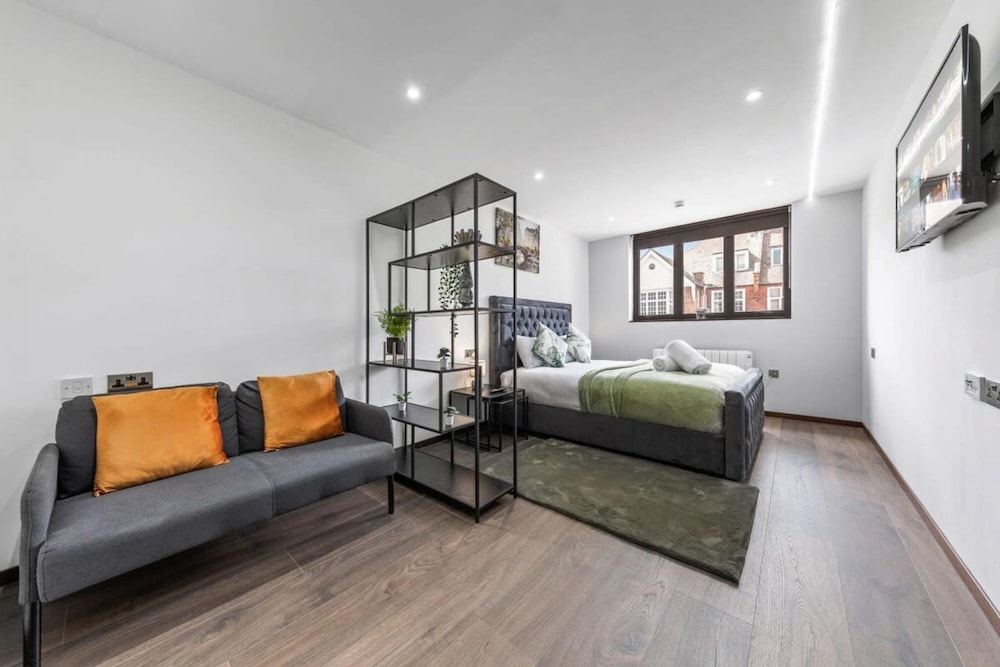 Luxury Flat in North West London