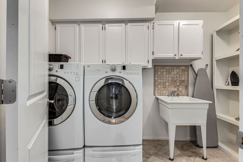 NEW Parkwood Retreat w Pool Spa Kierland