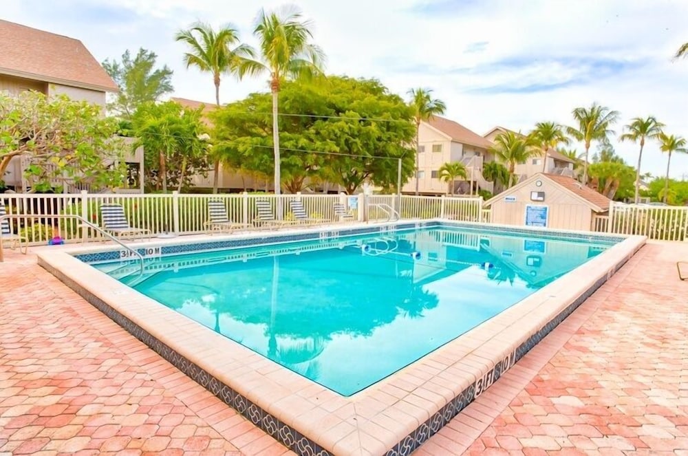 South Seas Beach Cottage 1414 2 Bedroom Condo by Redawning view 4