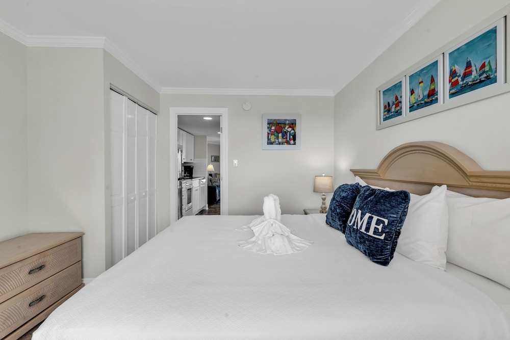 Bluewater Resort 1208
