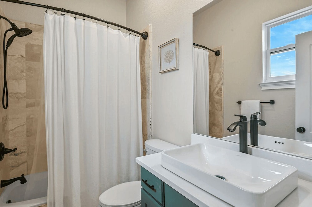 Skinny Love 30a by Avantstay Private Heated Pool Block to the Beach