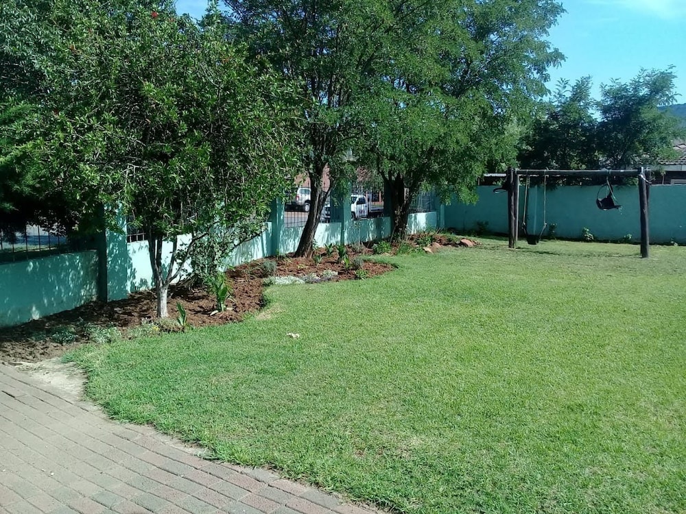 Photo 12