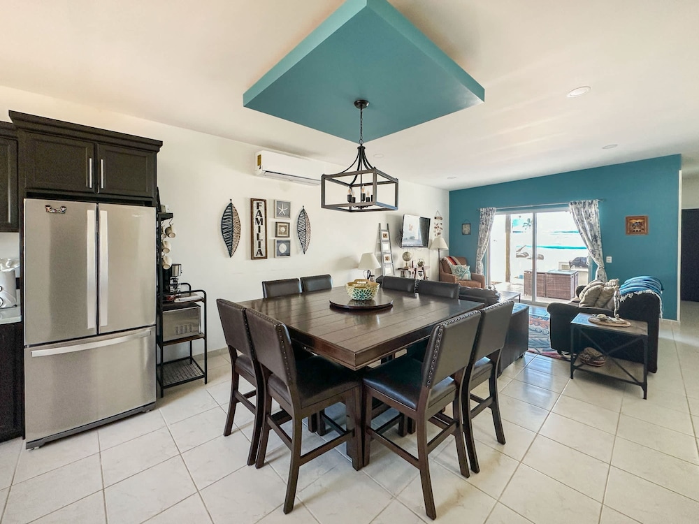 Modern 3BR Family Escape