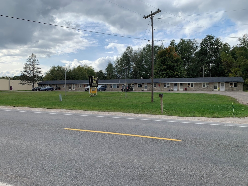 Morley Motel view 4