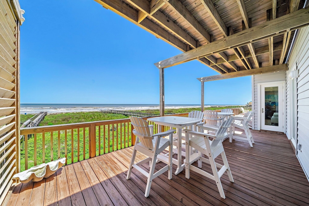 Sandcastle by Ryson Vacation Rentals