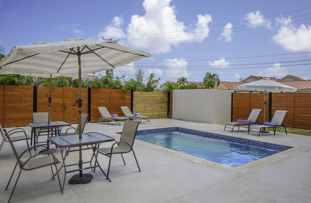 Hello Summer! 2 Villa