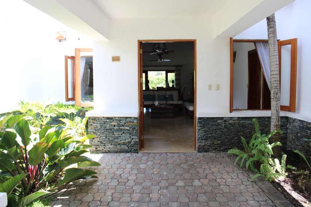 Villa MB