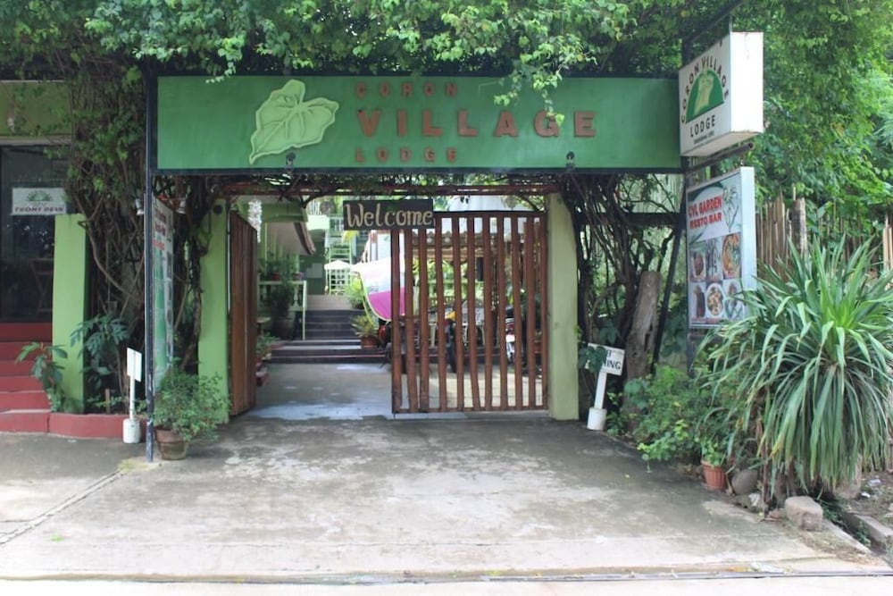 Coron Village Lodge