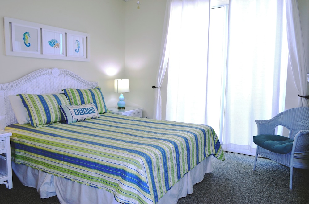 Emerald Key by Southern Vacation Rentals