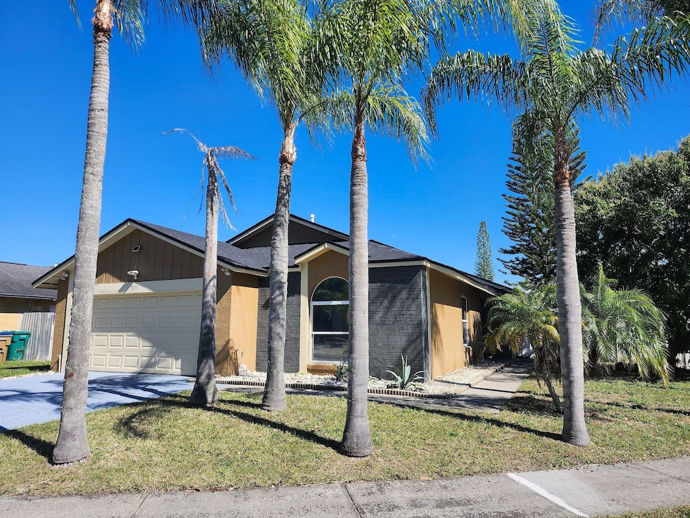 3b/2b Best Location, Private Pool, Indian Wells