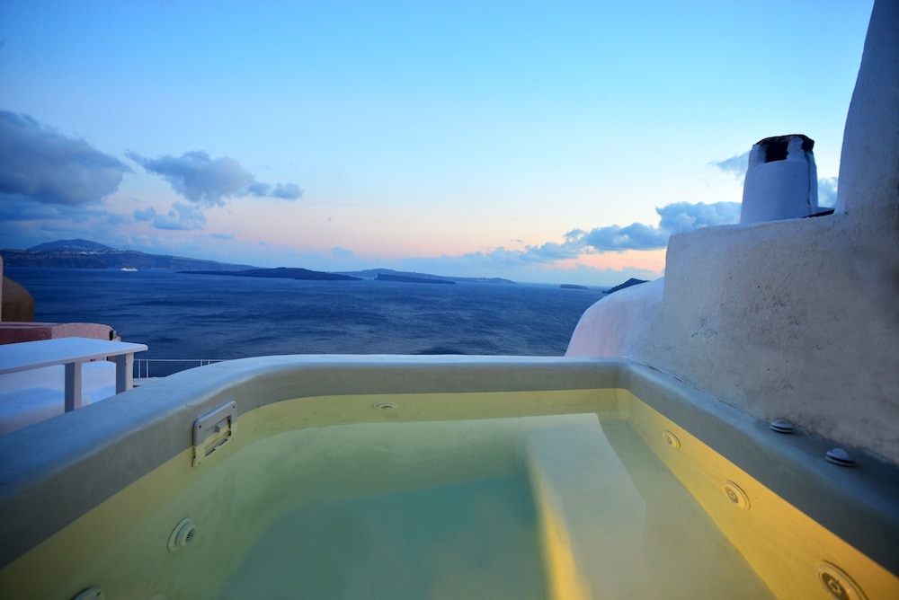 Gaia Suites