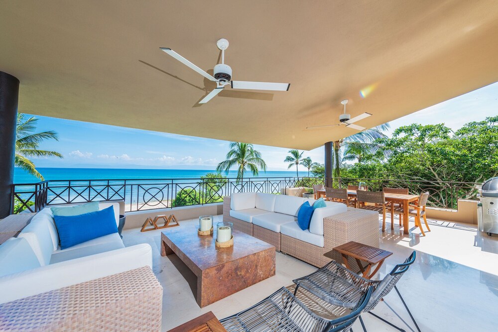 Gorgeous 4 Bedroom Condo - Property Image 16