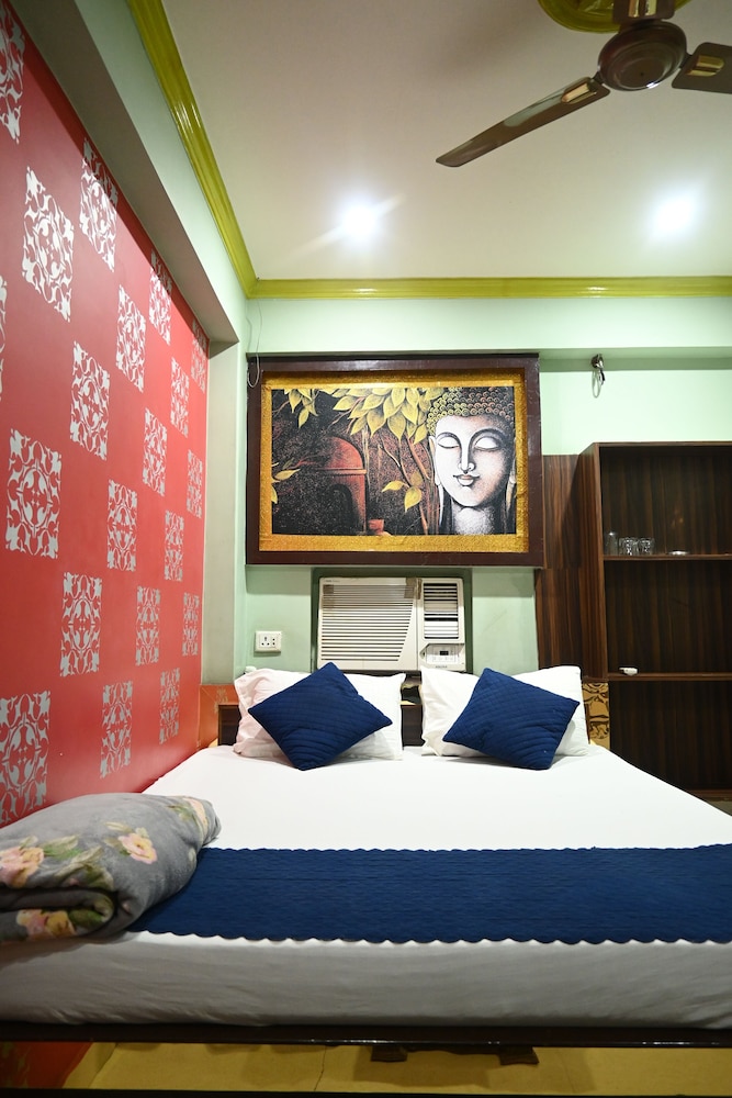 Hotel Aditya