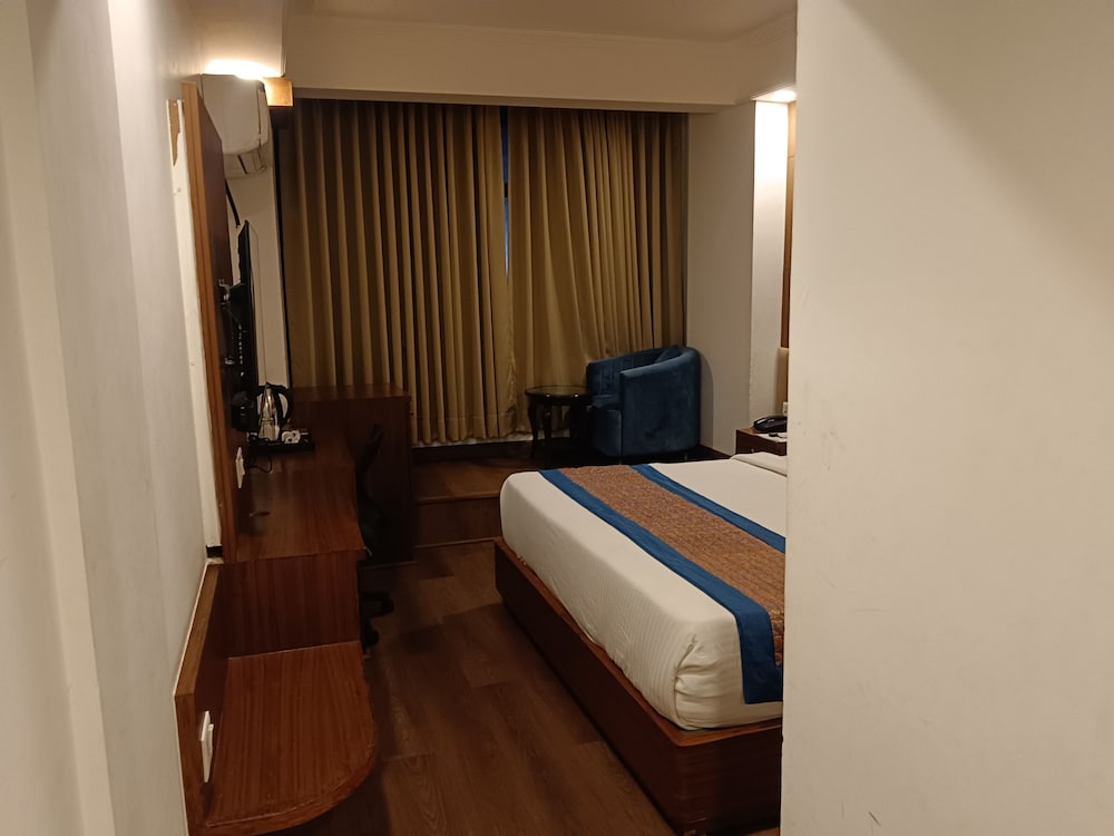 Hotel Ambrosia Delhi Airport
