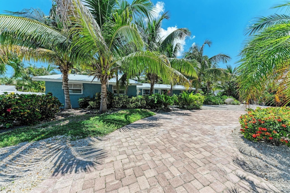 Anna Maria Island Blue Bella Bliss - Private Heated Pool
