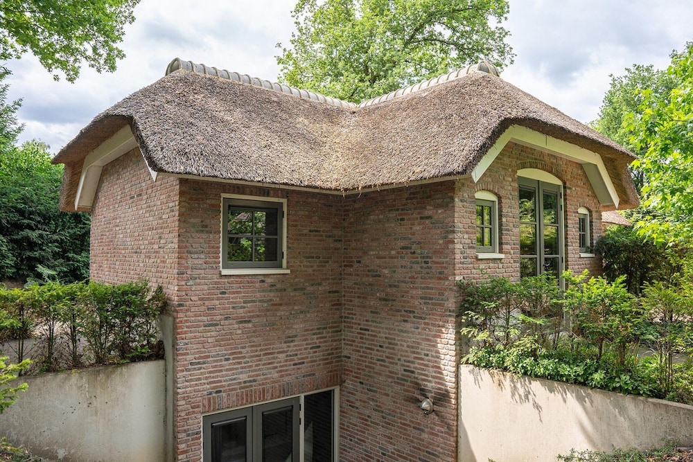 Farmhouse in Veluwe With Sauna and Nature Views