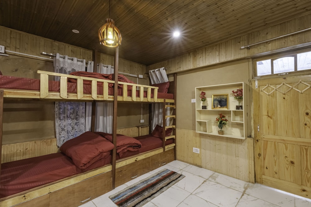 Tirthan Village Resort