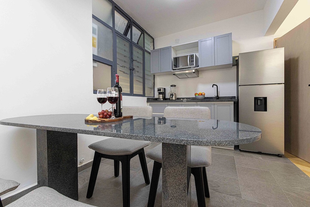 Polanco Heart Apartments by JV89