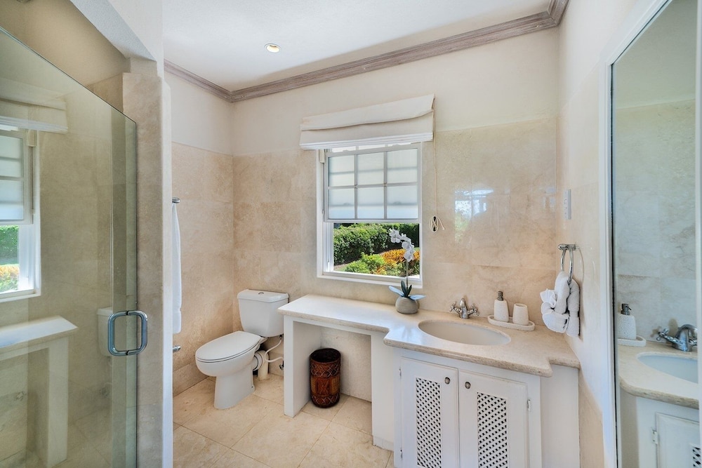 Sugar Hill - Half Century House 6 Bedroom Villa
