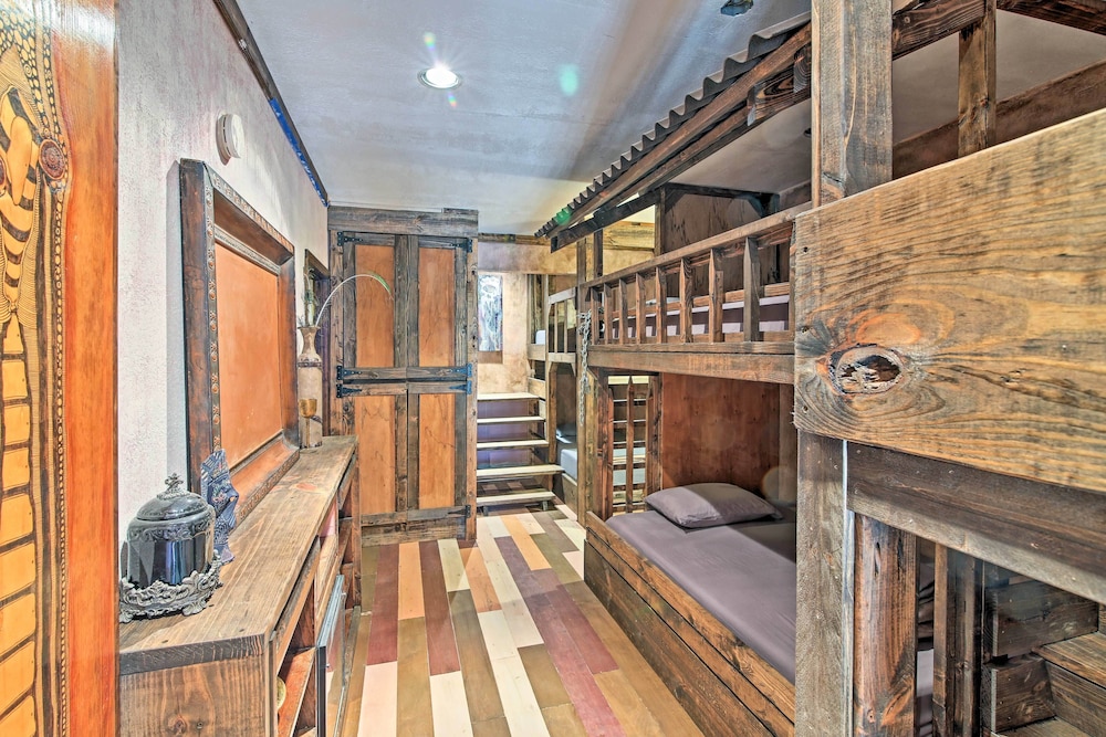 11 Mi to Dtwn: Murphy Gem w/ Hot Tub & Mtn Views! view 3