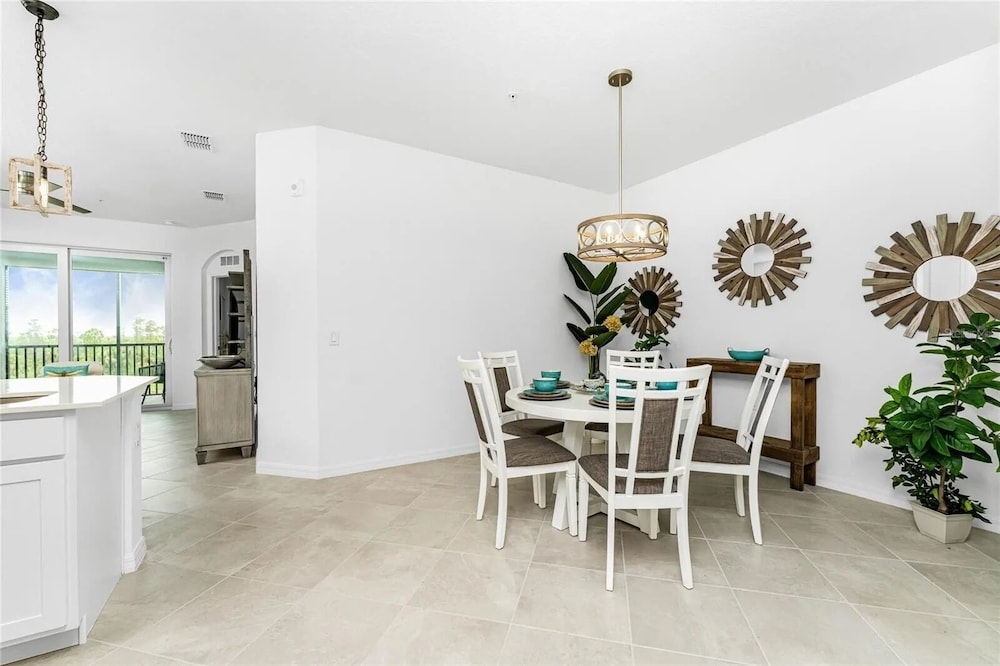 Heritage Landing Resort 30 night minimum 3 Bedroom Condo 3 Condo
