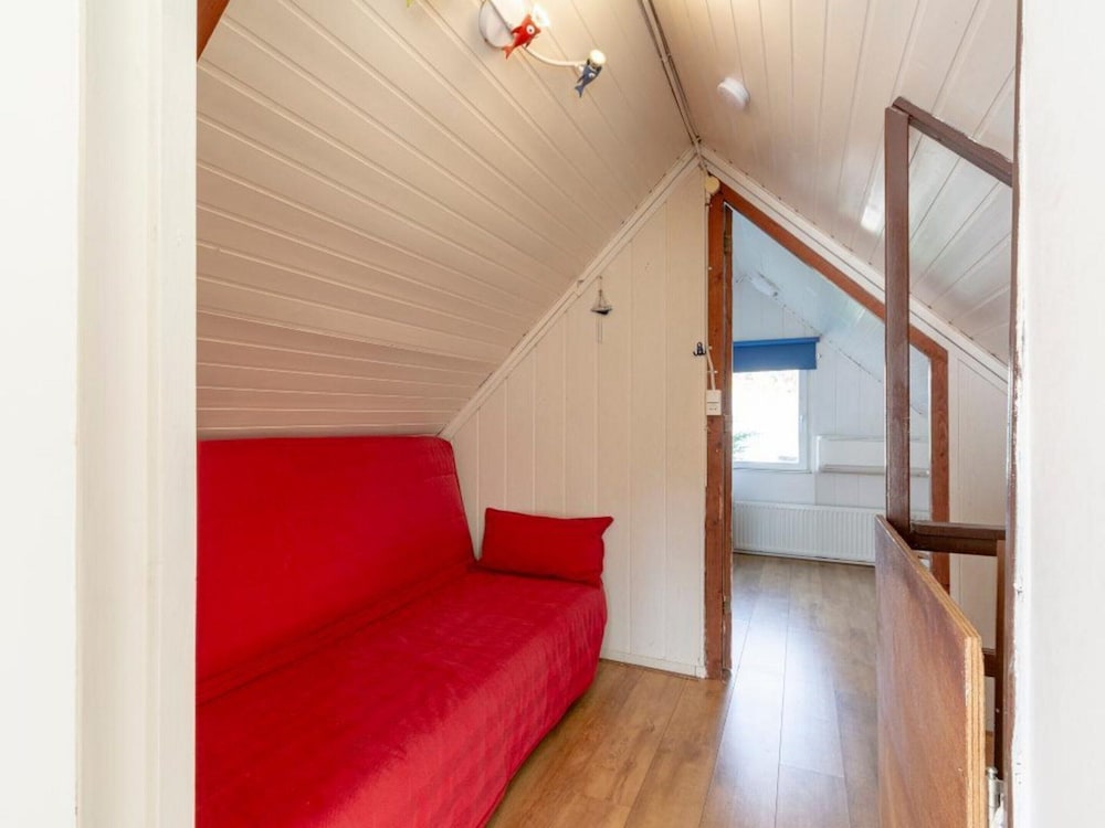 Attractive Holiday Home Near Beach