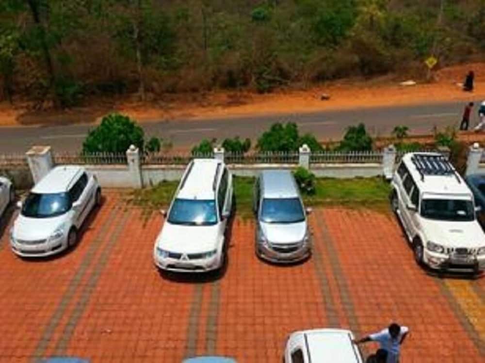 Iroomz Shanthana Residency view 2
