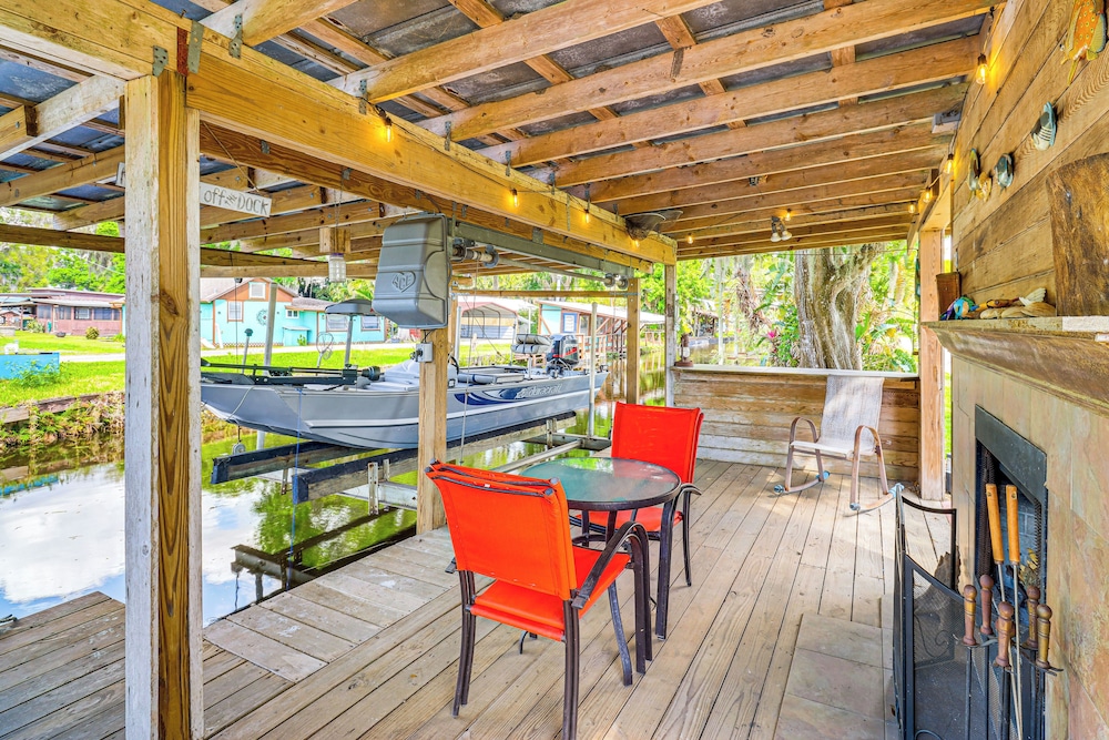 Private Boat Dock: Canal-front Home