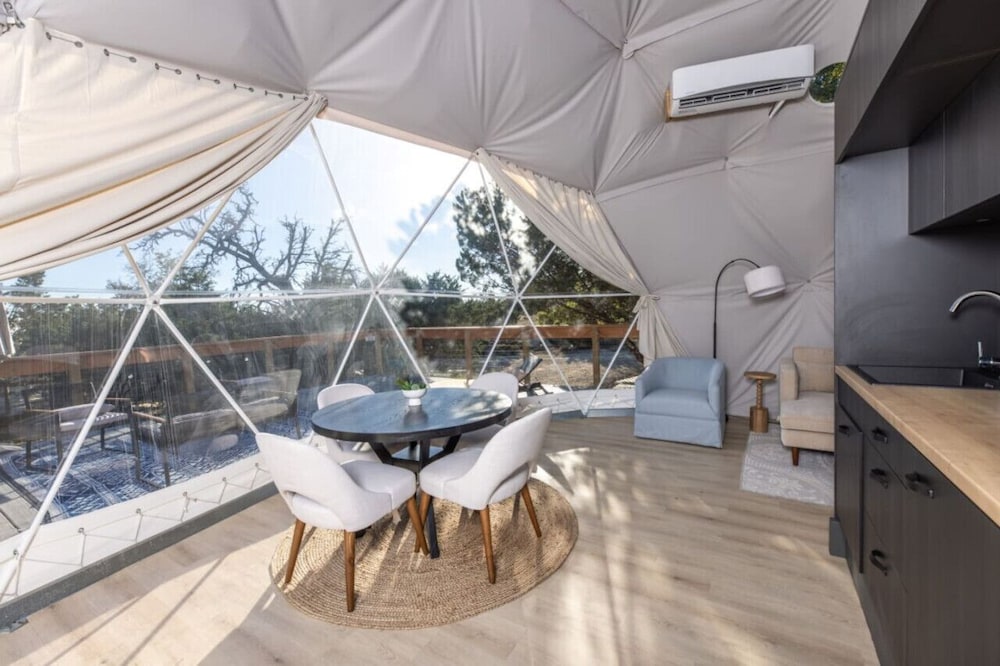 Harmonia Dome with KingBed and HotTub