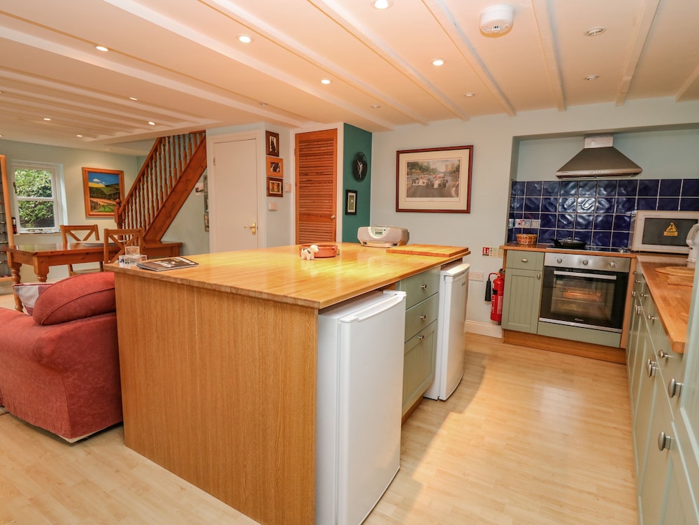 Penybont Apartment