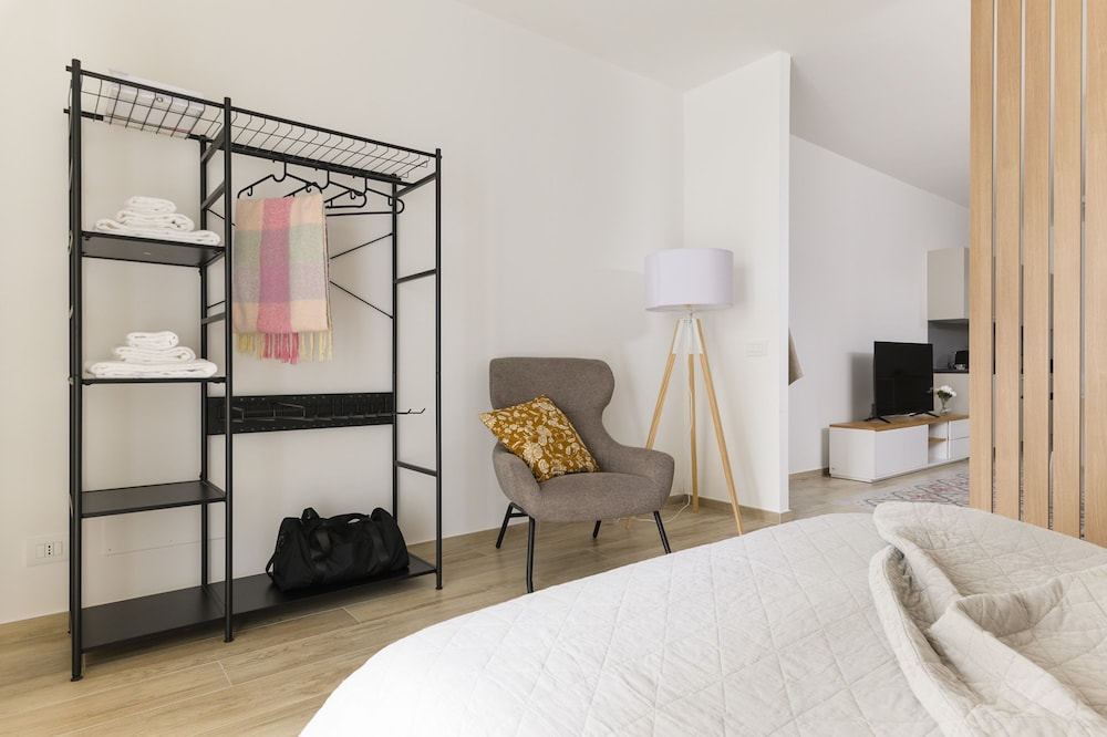 Palazzo Murat - One-bedroom Apartment With Balcony by Wonderful Italy
