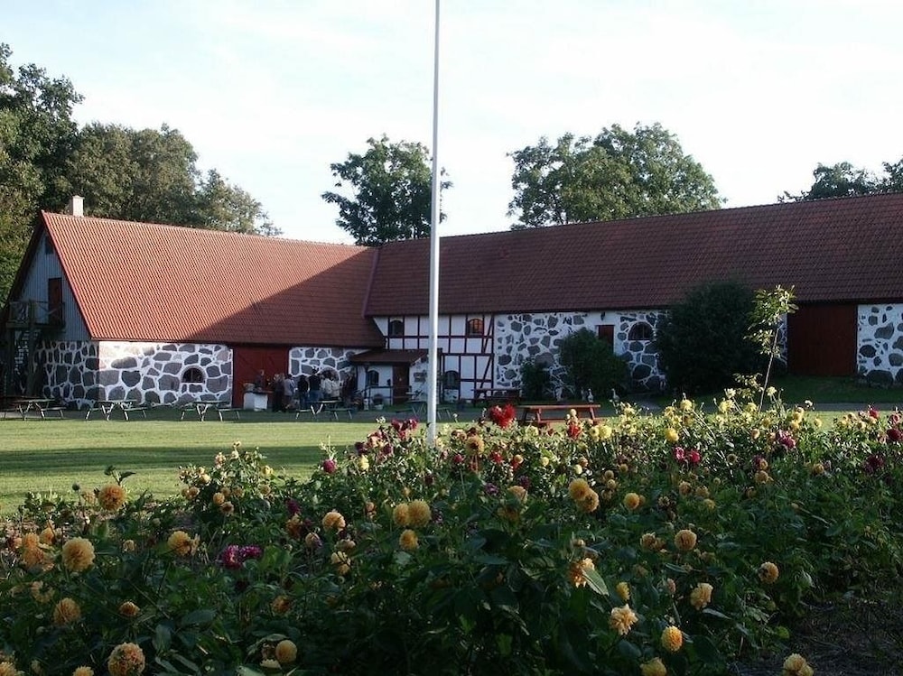 Stockeboda Gård och Stugby