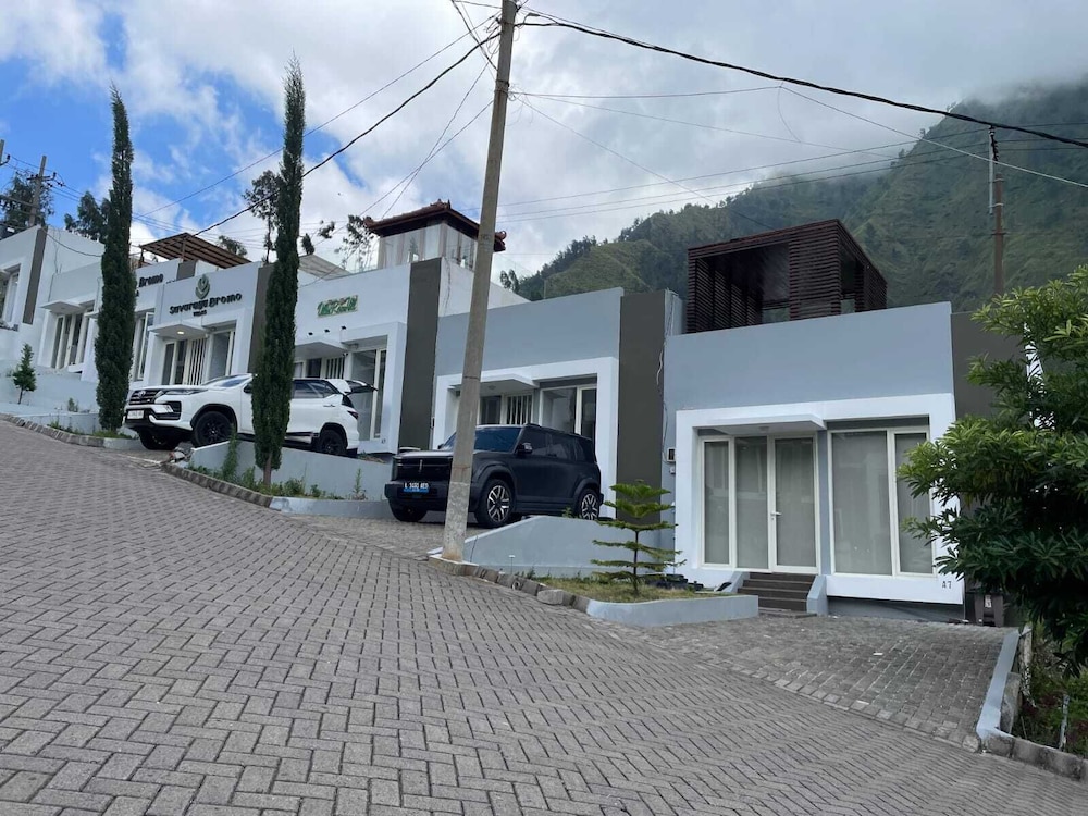 Orlando Hill Villa