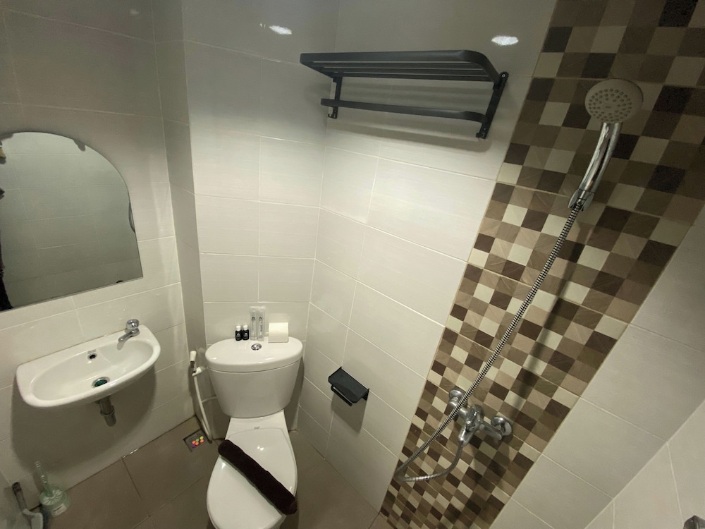 Cozy And Restful 1Br Without Living Room Apartment The Alton