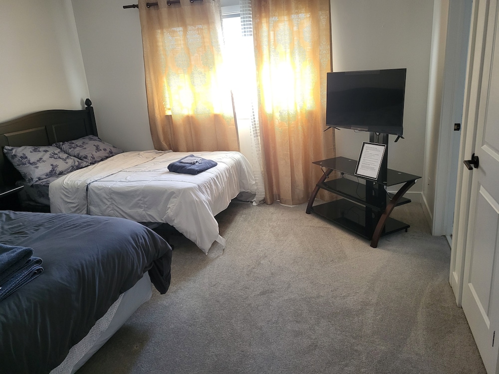 Hotel Minutes from Ottawa Airport Short-Term - Image 1