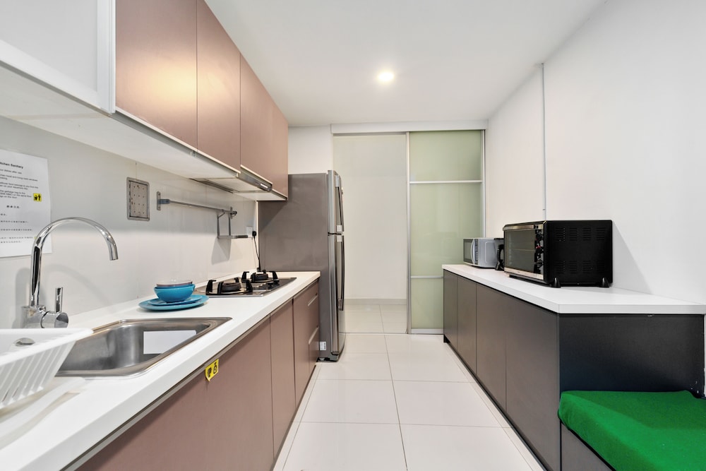 NaiBnB @ Regalia Residence