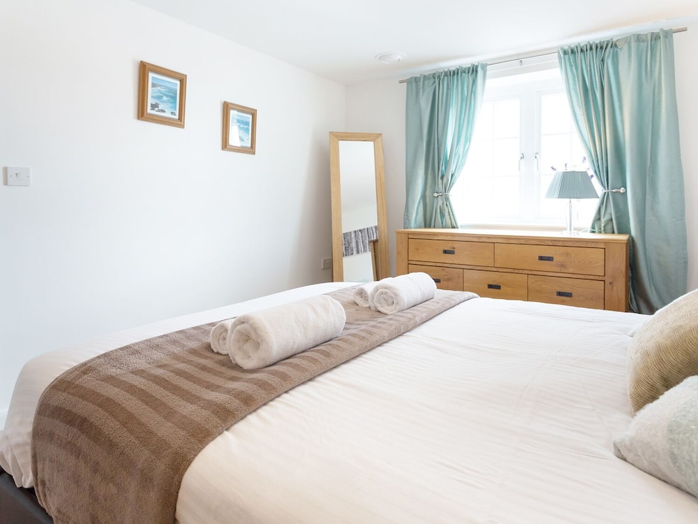 Tus Nua Cottage