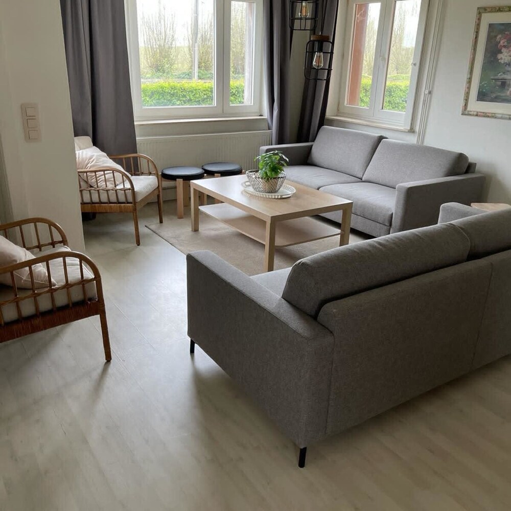 Lovely Andr Farm in the Greenery of Kortrijk